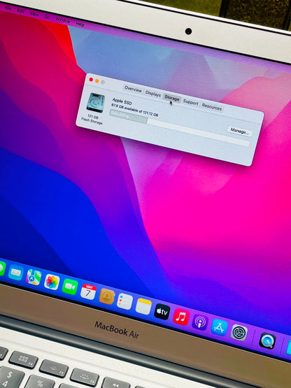Apple Macbook Air 2017 i5 8/128(A1466 EMC 3178) Used But Like New Condition.