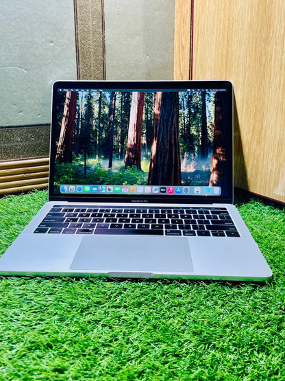 MacBook Pro 2019 (13.3") – Intel Core i7 | 16GB RAM | 512GB SSD.