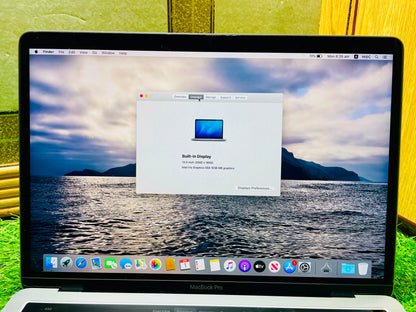 MacBook Pro A1706 2016 13-inch 2016 i5 8/256 SSD Condition Used Like New