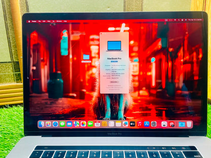 Apple MacBook Pro A1990 (2019, 15-inch) | i9 | 32GB | 512GB SSD | 4GB GPU